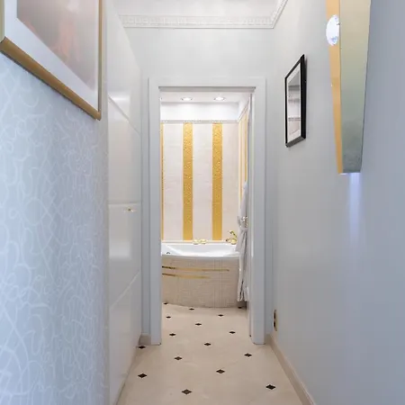 Romantic Getaway In Appartement Varsovie