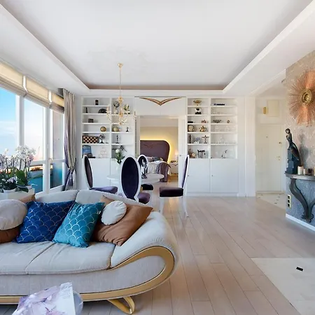 Romantic Getaway In Apartment Warsaw